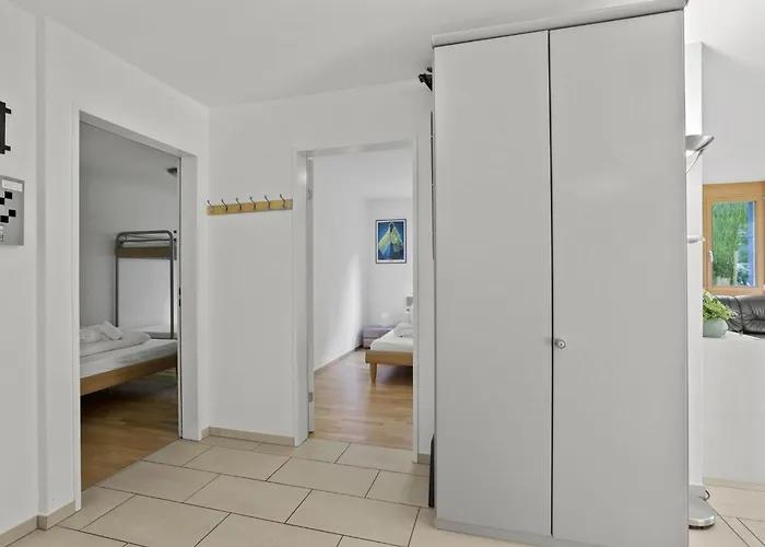 Hemmadi By Interhome شورفالدن